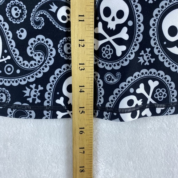 Loudmouth Golf Ladies Skort Shorts Skirt Sz S All Over‎ Skull Print Active - Picture 4 of 10